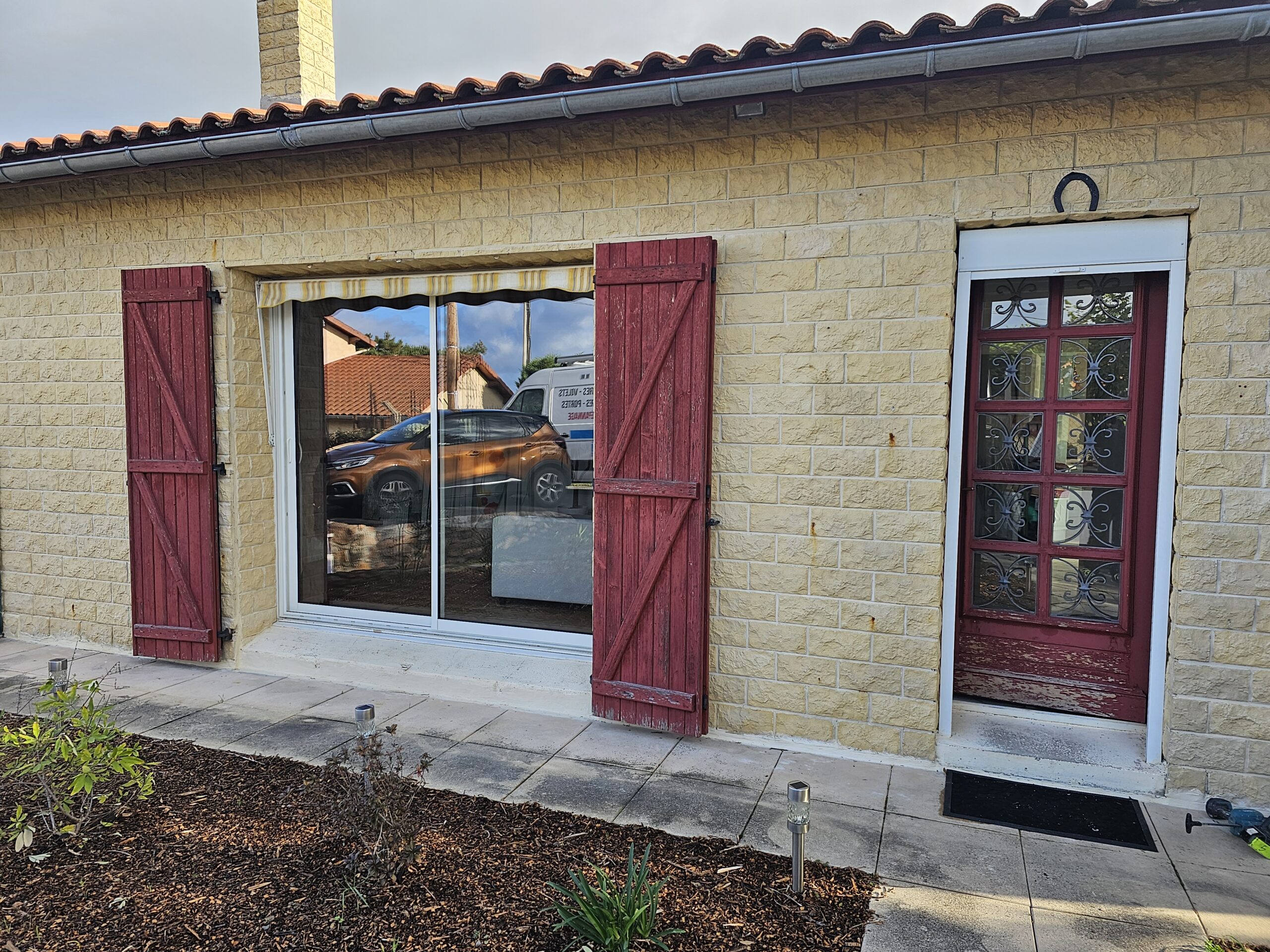 INSTALLATION MENUISERIE PVC - 42510 NERONDE 